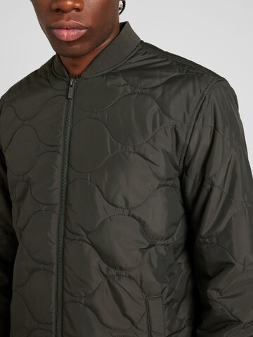 Only & Sons Between-Season Jacket 'ONSART' in Green