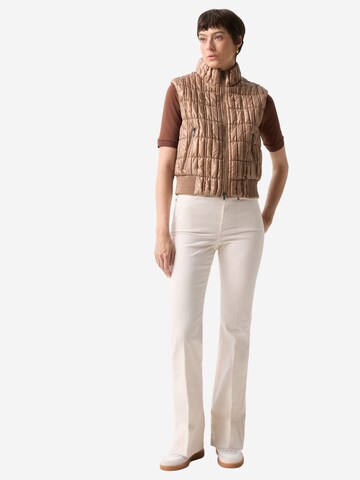 BOGNER Flared Jeans ' Devin ' in Weiß