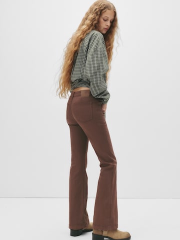 évasé Jean Pull&Bear en marron