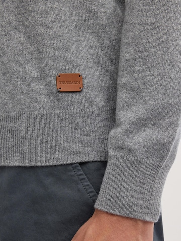Pullover di Trussardi in grigio