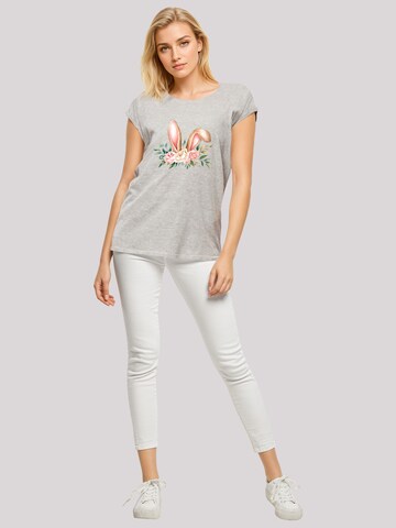 F4NT4STIC Shirt 'Blumen Osterhasen Ohren Dekor' in Grijs