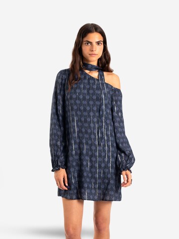 THE-ARE - Vestido em azul: frente