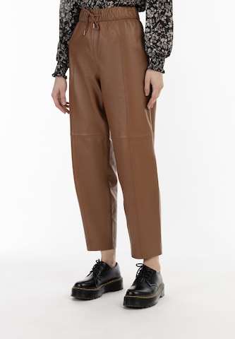 DreiMaster Vintage Loosefit Broek in Bruin: voorkant