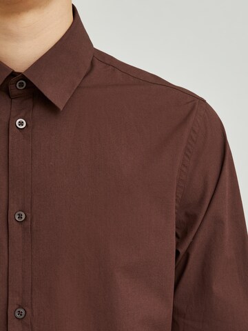 Bertoni Slim fit Button Up Shirt 'Balder' in Red