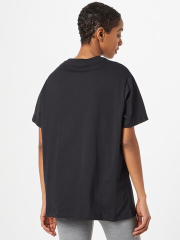 T-shirt 'Essential' Nike Sportswear en noir