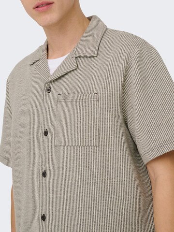 Coupe regular Chemise 'ONSKian' Only & Sons en marron