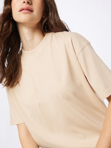 T-shirt oversize Nasty Gal en beige