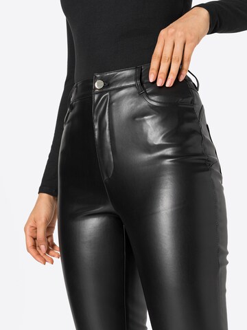 évasé Pantalon River Island en noir