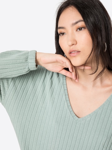 ABOUT YOU Shirt 'Mariella' in Green