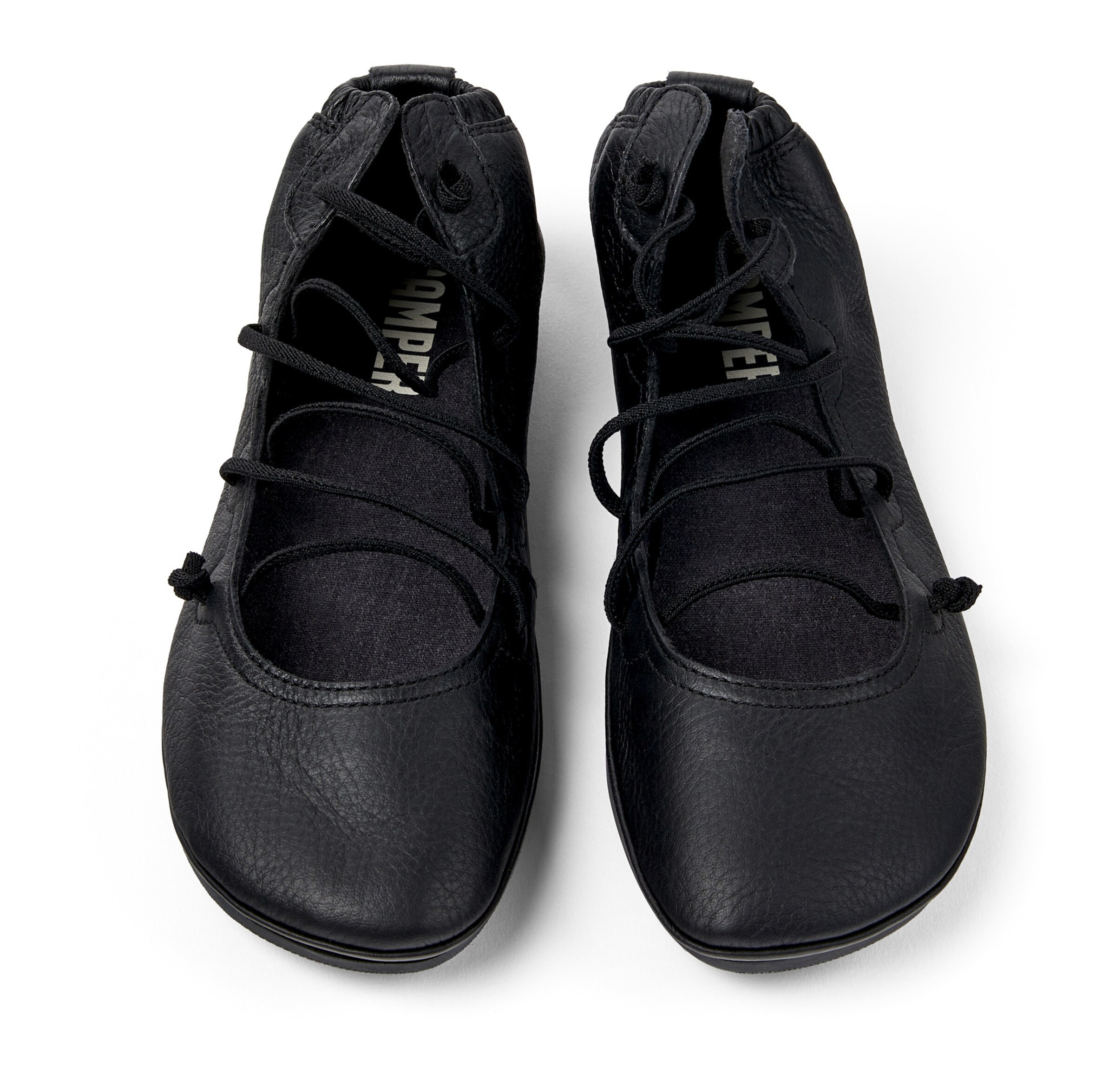 Ballerina 'Right Nina' di CAMPER in nero: frontale