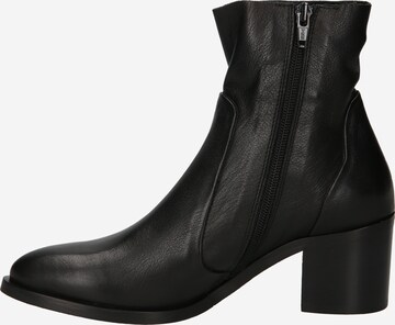 Donna Carolina Ankle Boots in Black