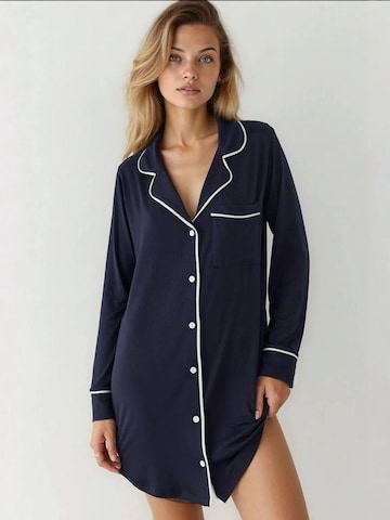 Chemise de nuit 'Lounge-Kleider' Hiccup en bleu : devant