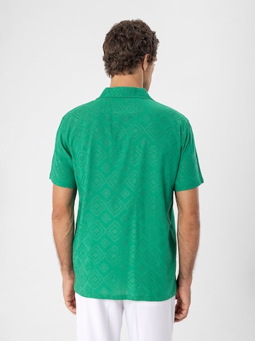 Coupe regular Chemise Antioch en vert