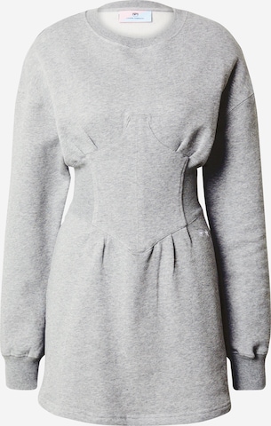 Robe Chiara Ferragni en gris : devant