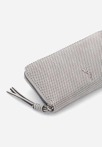 Suri Frey Wallet 'Patty' in Grey