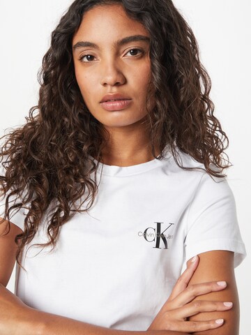 T-shirt Calvin Klein Jeans en rose