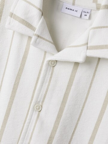 Fit confort Chemise NAME IT en blanc