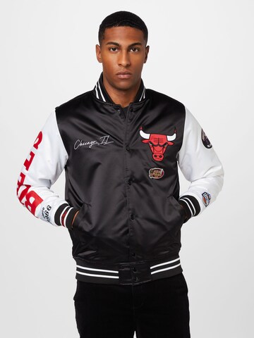 Mitchell & Ness Between-Season Jacket in Black: front