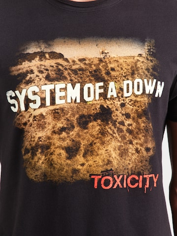 AMPLIFIED Paita värissä musta