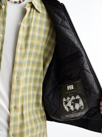 Pull&Bear Jacke in Schwarz