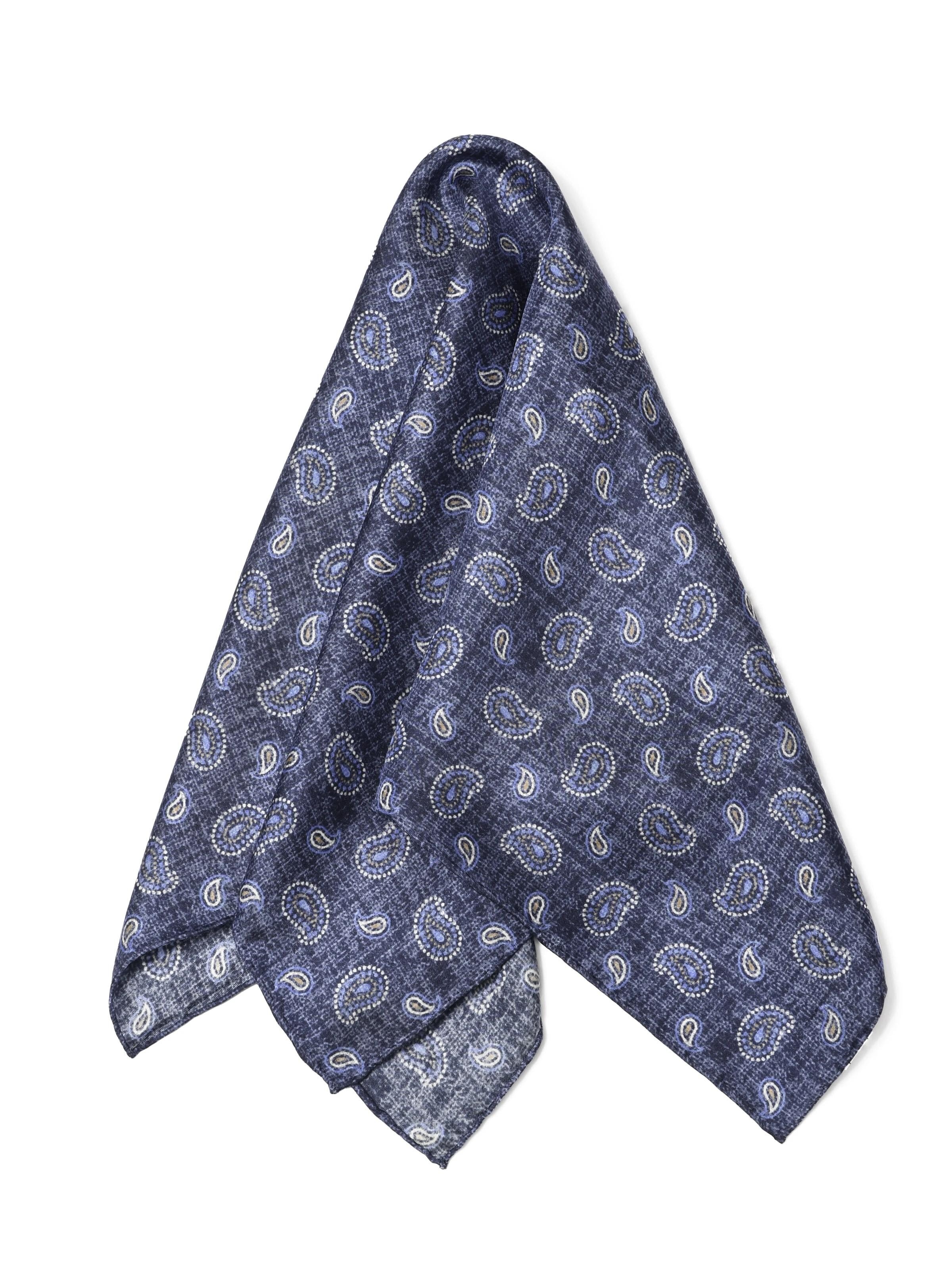 MayTree Scarf 'Herrenseidentuch in Stone-washed-Optik Jeansblau' in Blue: front