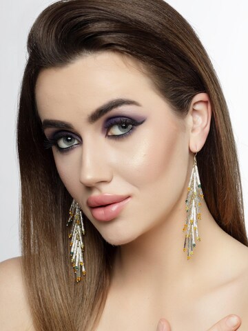 AVANT-GARDE PARIS Ohrringe 'Jelenaka' in Weiß