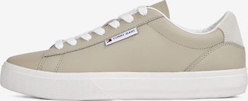 Tommy Jeans Matalavartiset tennarit 'Essential' värissä beige: etupuoli