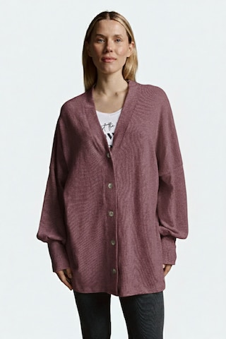 Cotton Candy Cardigan in Rot: Vorderseite