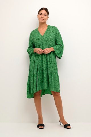 Robe 'Isolde' Kaffe en vert