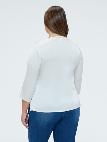 Maglietta di Fiorella Rubino in bianco