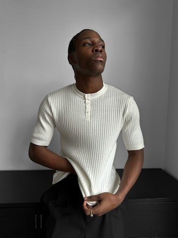 Kleidermafia T-shirt 'Slim Fit Button Knit T-shirt - Ecru' i beige