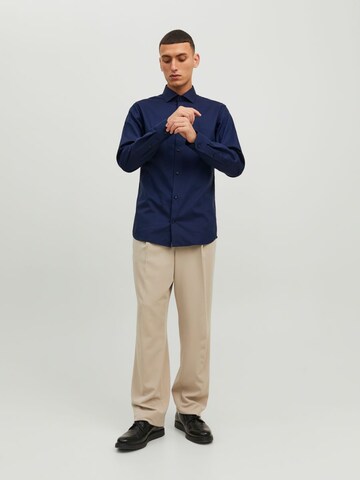 Coupe slim Chemise business 'JPRBLAParker' JACK & JONES en bleu