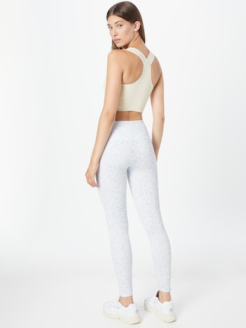 Skinny Pantalon de sport Onzie en blanc