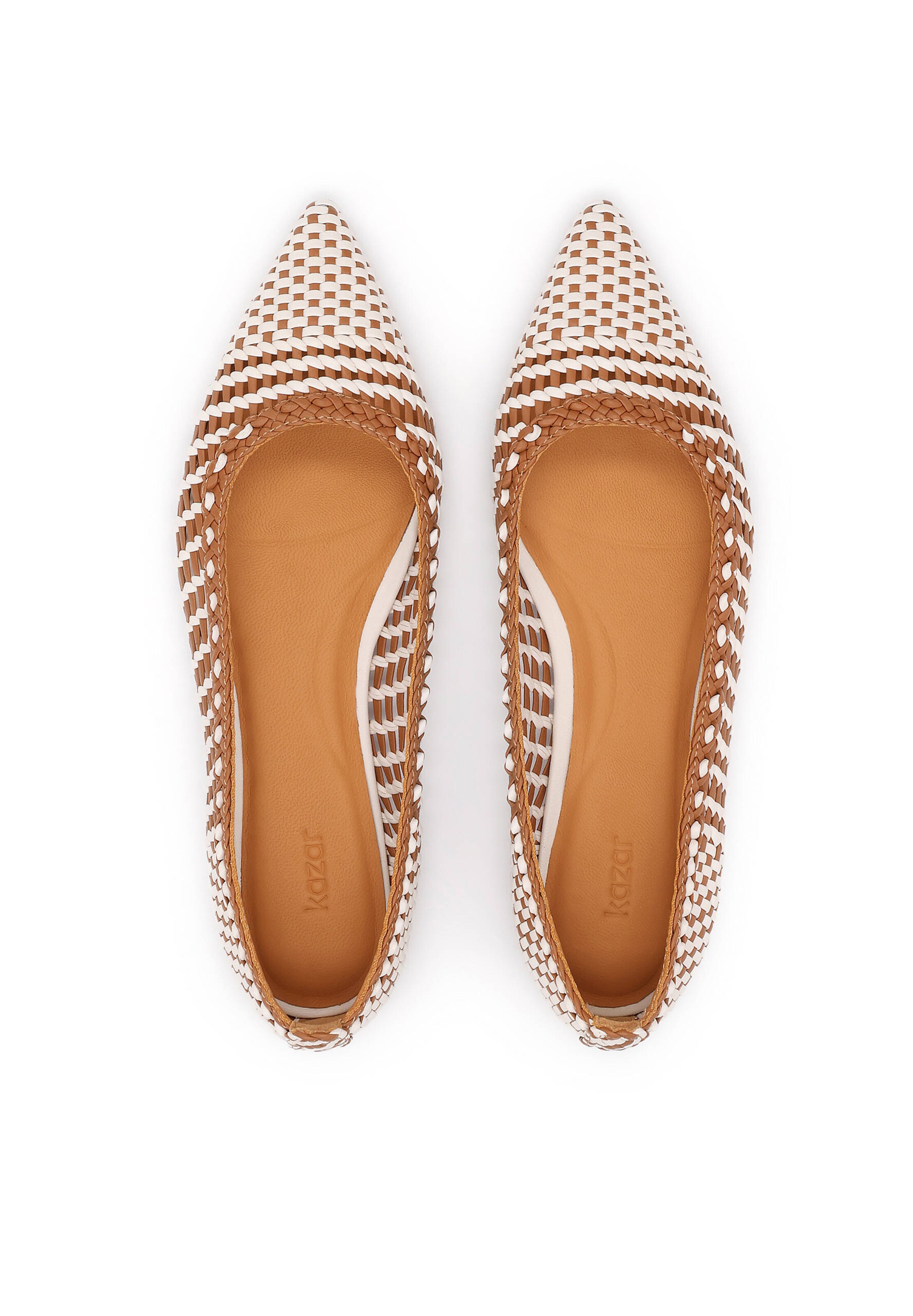 Balerini de la Kazar pe maro