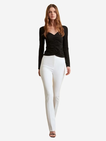 Dilvin Regular Pants 'Hose' in White