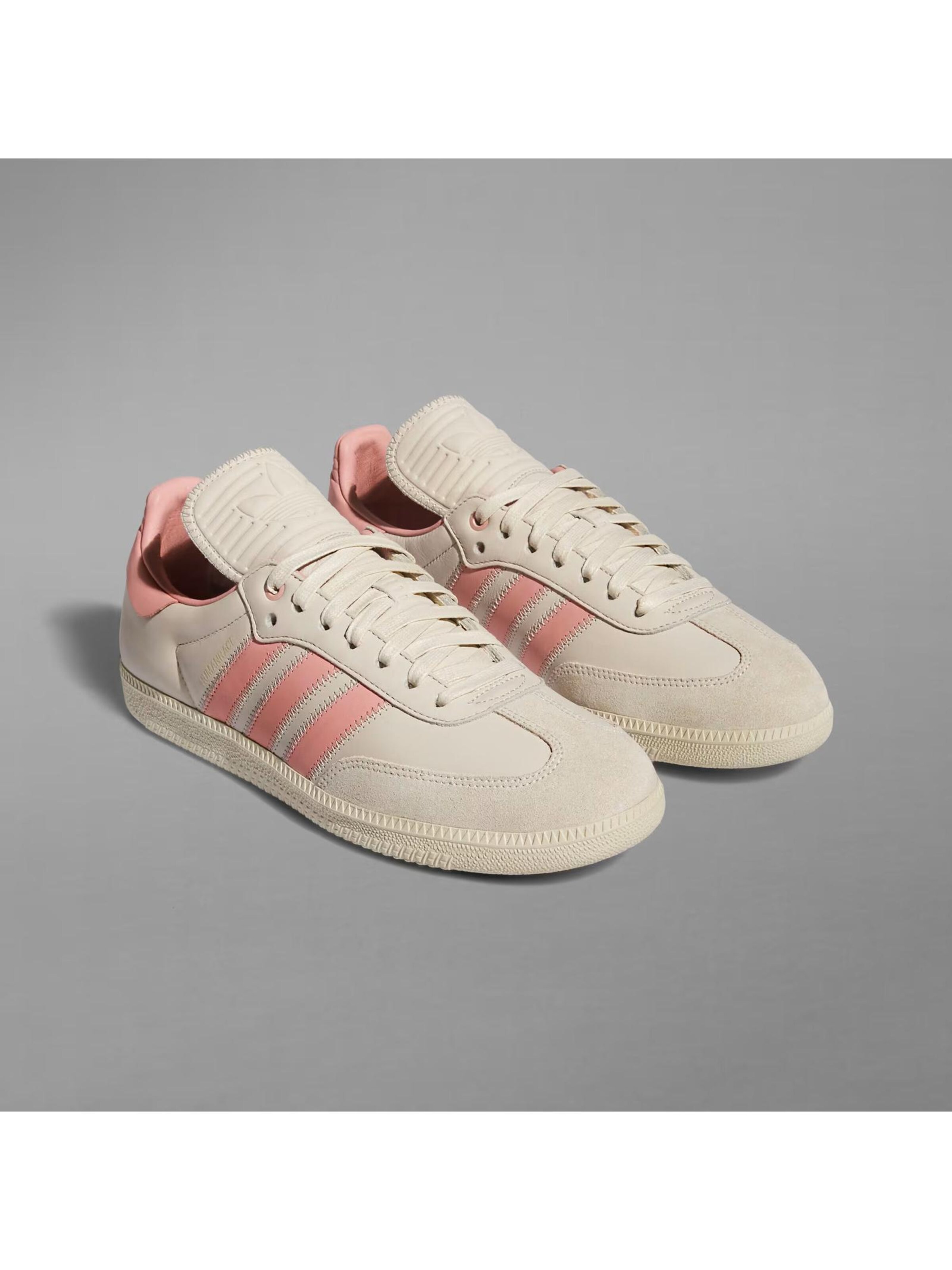 ADIDAS Sports shoe in Beige