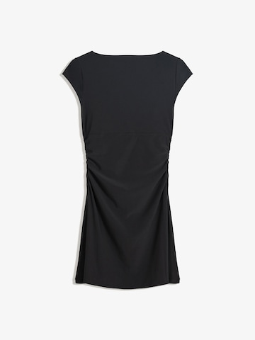 Bershka Obleka | črna barva