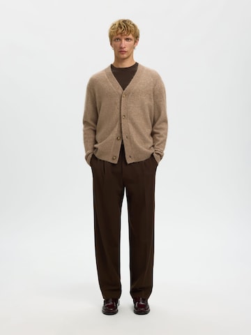SELECTED - Cárdigan en marrón