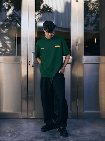 T-Shirt Bershka en vert