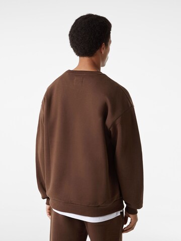 Sweat-shirt Bershka en marron