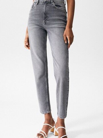 Tapered Jeans de la Pull&Bear pe gri