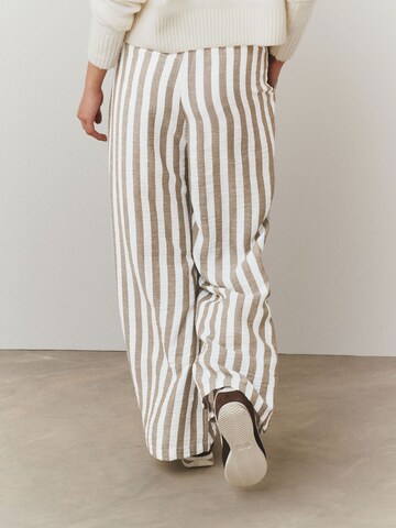 Wide Leg Pantalon Next en beige