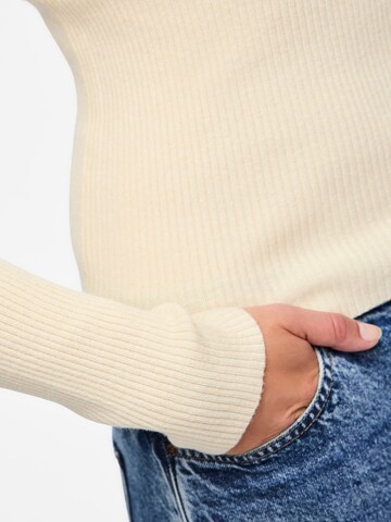 PIECES Sweater in Beige