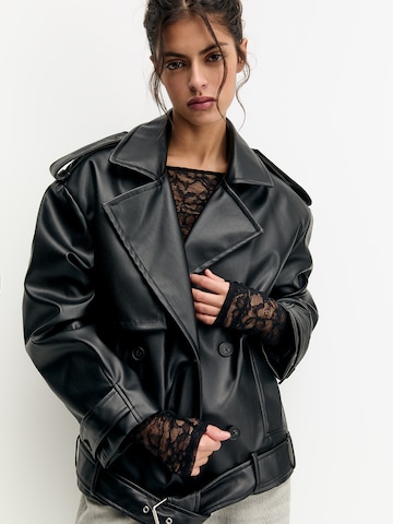 Pull&Bear Between-Season Jacket in Black