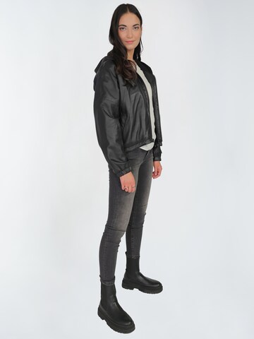 Maze Between-Season Jacket in Black