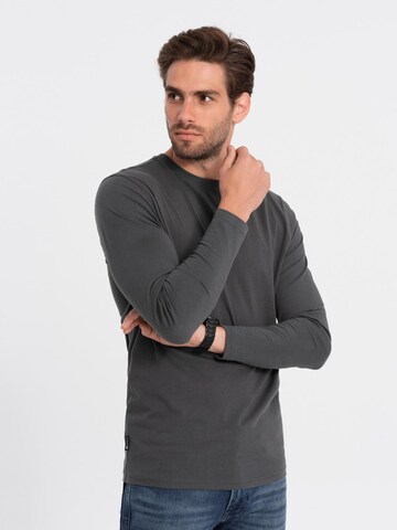 T-Shirt Ombre en gris : devant
