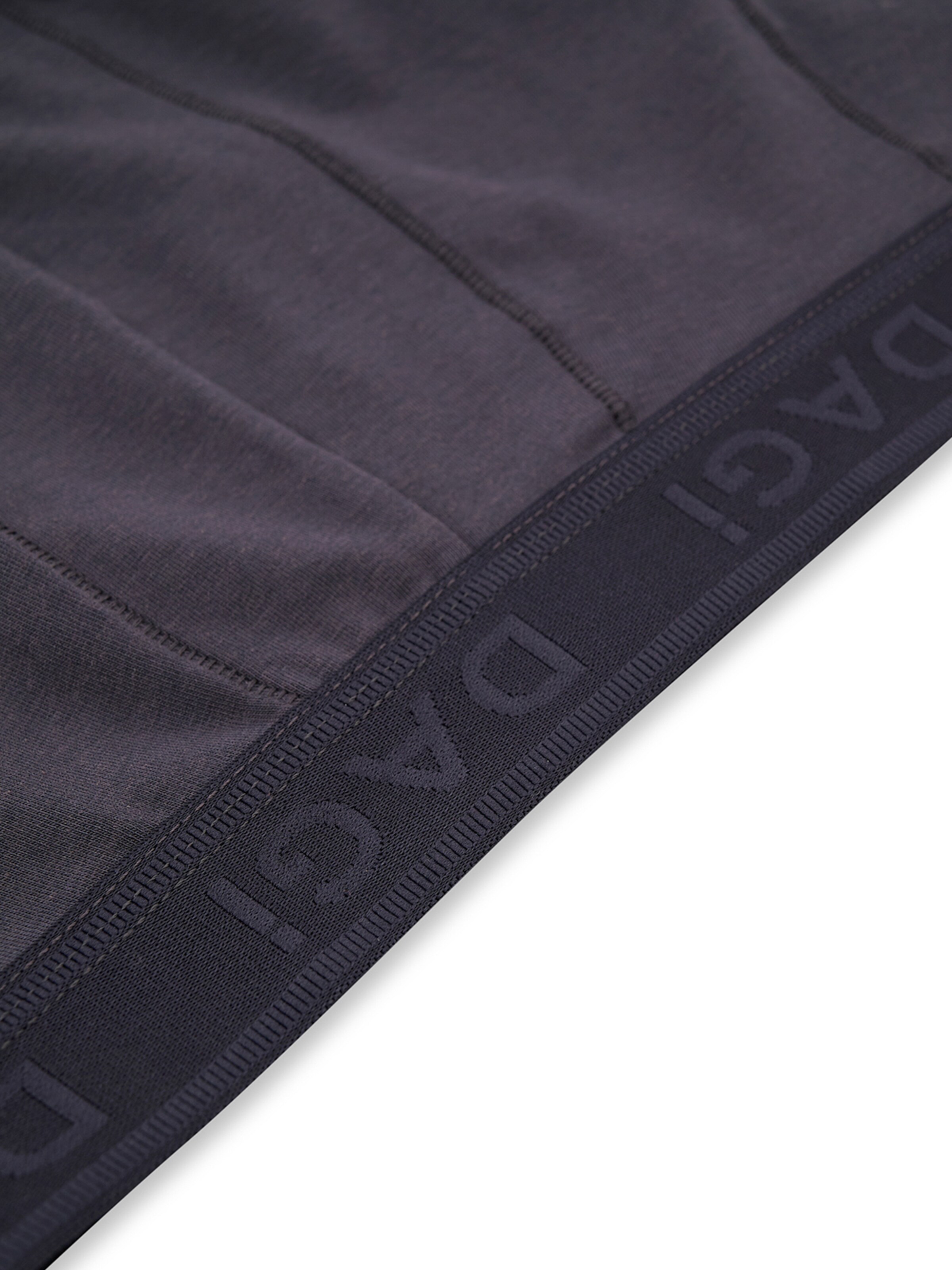 Boxer di Dagi in nero