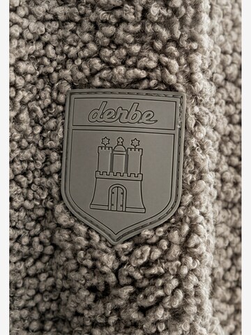 Derbe Fleecejacke in Mischfarben