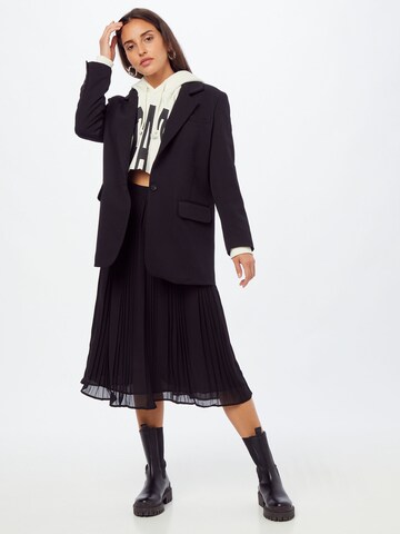 VILA Skirt in Black
