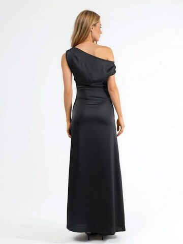 Hiccup Evening Dress in Black